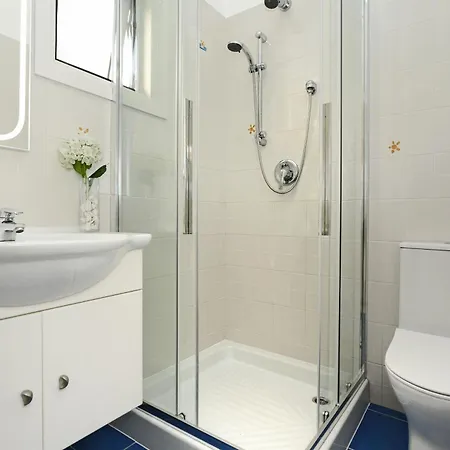 Amy - 100m From Nisia Loumbardi Casa vacanze *