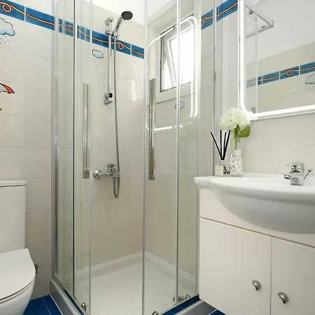 Casa vacanze Amy - 100m From Nisia Loumbardi