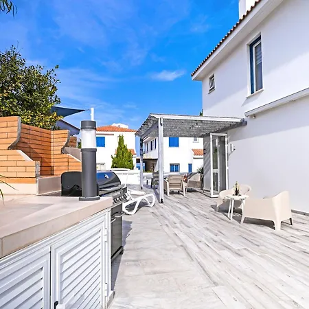 Amy - 100m From Nisia Loumbardi * Protaras