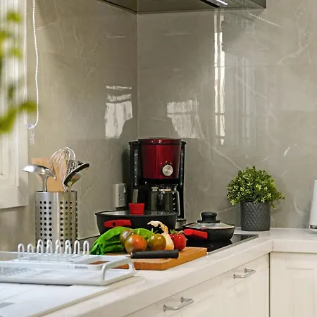 Amy - 100m From Nisia Loumbardi *