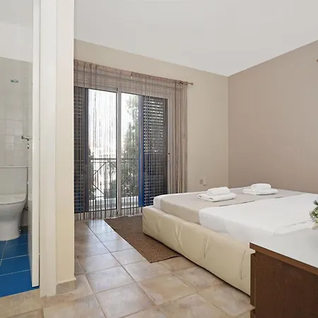 Amy - 100m From Nisia Loumbardi Protaras