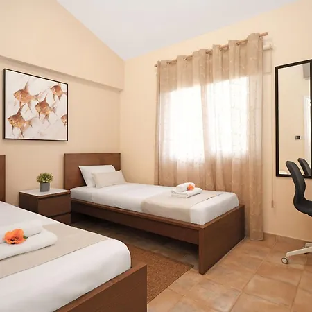 Amy - 100m From Nisia Loumbardi Nyaraló