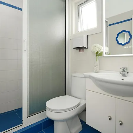 Amy - 100m From Nisia Loumbardi